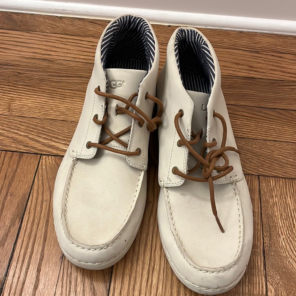Mens Ugg Kaldwell Shoes Cream Colored Size 11.5 With Brown Laces